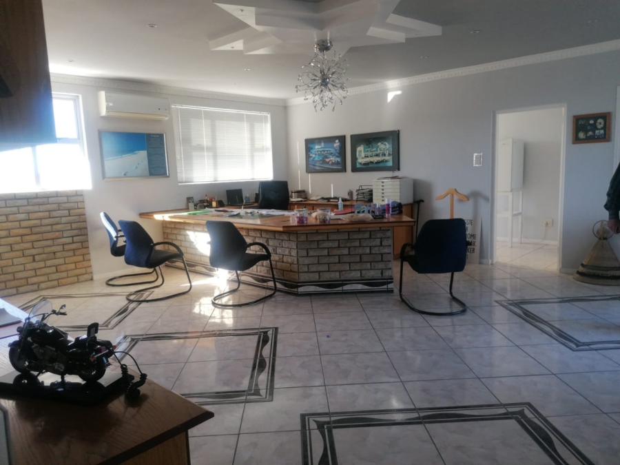 4 Bedroom Property for Sale in Ladybrand Free State